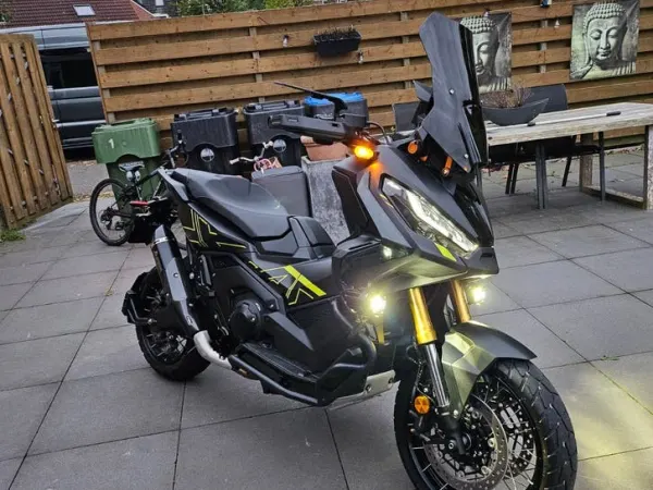 2025 Honda X-ADV - Gereserveerd (1/1)