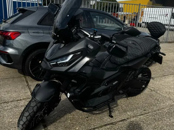 2025 Honda X-ADV - € 15.750 · Bieden (1/1)