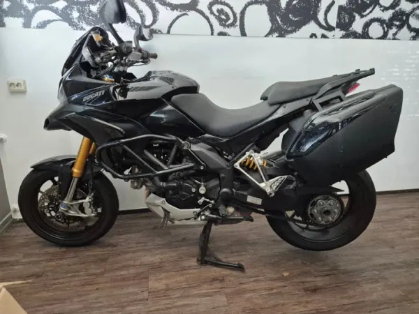 2011 Ducati Multistrada 1200s Ohlins 24000km div Accesoires - €6,950 (1/1)