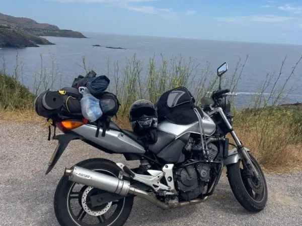 Year unknown Honda CBF 600 N, 2004 - €2,600 · Bidding (1/1)