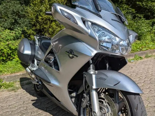 2005 Honda St 1300 Paneuropean - € 5.000 · Bieden (1/1)