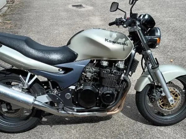 1999 Kawasaki ZR-7 - € 1.500 · Bieden (1/1)
