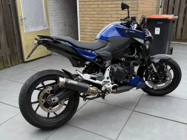2021 BMW F 900 R - €7,495 · Bidding (1/1)