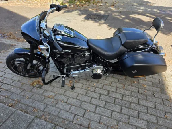 2019 Harley-Davidson Sport Glide - Bieden (1/1)