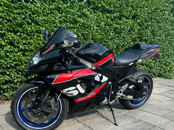 Bouwjaar onbekend Suzuki Gsxr 750 (2008) - € 6.000 · Bieden (1/1)