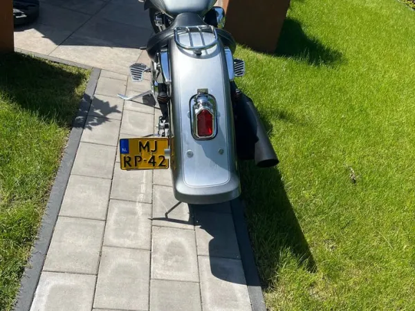 Year unknown Suzuki Intruder C 800 - €4,250 · Bidding (1/1)