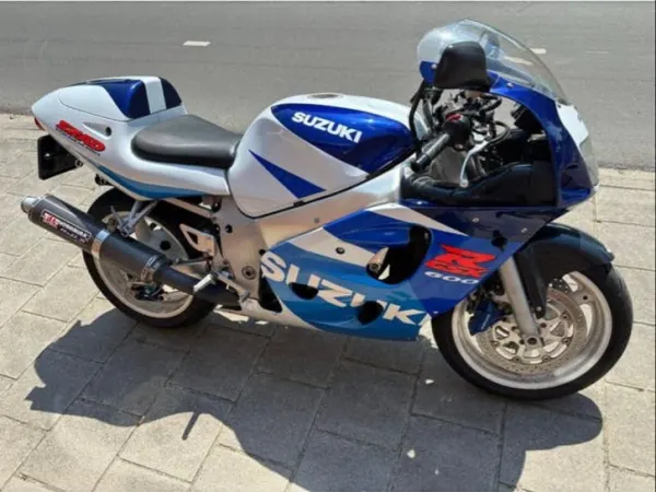 1999 Suzuki GSX-R 600 - € 1.750 (1/1)
