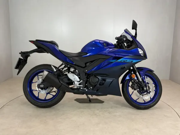 2023 Yamaha YZF-R3 - € 5.999 · Bieden (1/1)