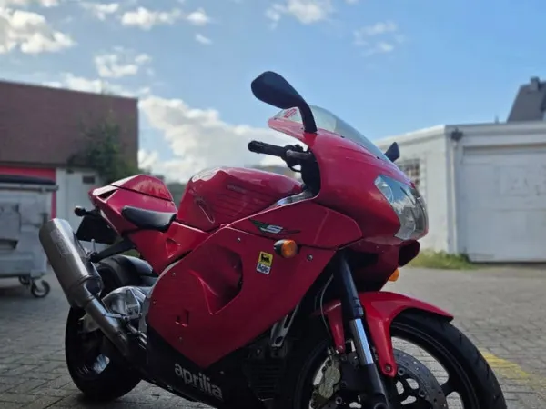 2000 Aprilia RSV Mille - €1,250 (1/1)