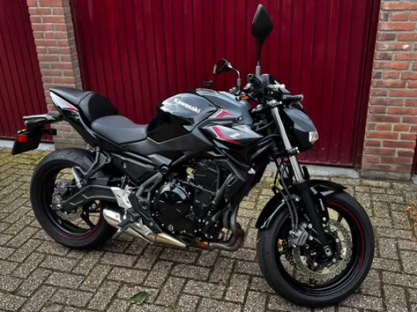 2025 Kawasaki Z 650 - €6,700 · Bidding (1/1)