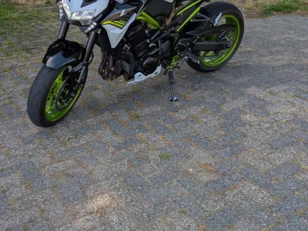 2021 Kawasaki Z 900 - € 8.500 · Bieden (1/1)