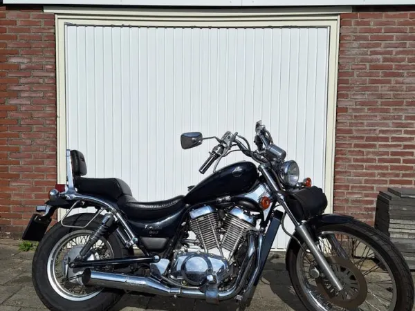 Year unknown Suzuki VS 800 - €2,250 · Bidding (1/1)
