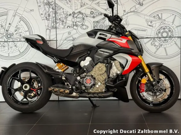2026 Ducati Diavel V4 RS (bj 2026) - €41,950 (1/1)