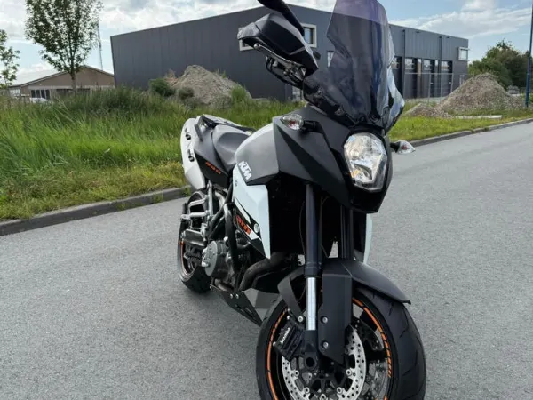 2009 KTM 990 Supermoto - € 5.295 · Bieden (1/1)