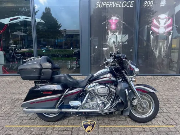 2006 Harley-Davidson Ultra Glide - € 10.900 (1/1)