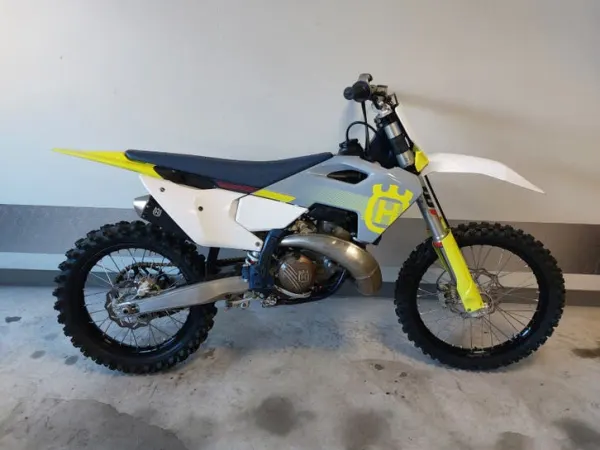 Bouwjaar onbekend Husqvarna TC 250 2023 - € 4.600 · Bieden (1/1)