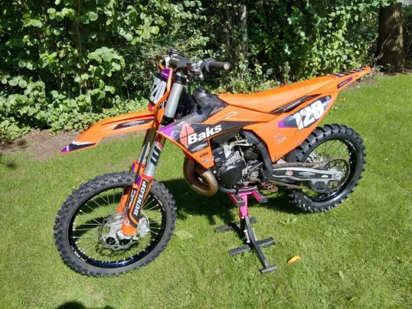 2024 KTM 300 SX - €6,000 · Bidding (1/1)