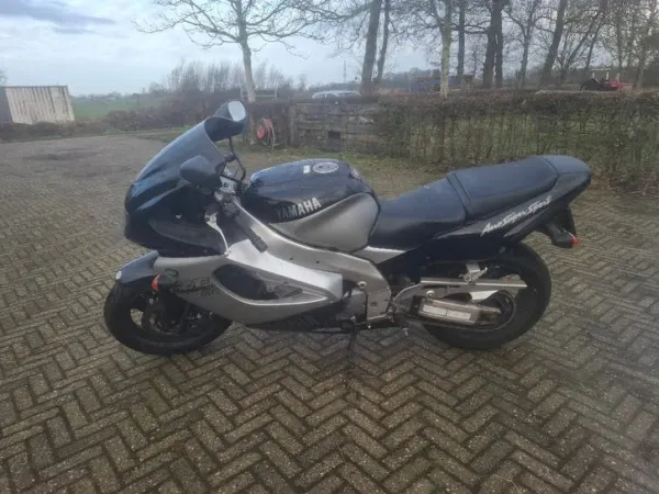 2002 Yamaha YZF 1000 - € 1.000 · Bieden (1/1)