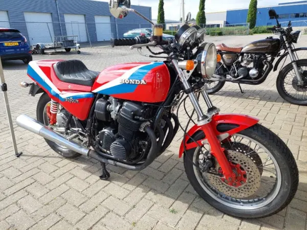 1977 Honda CB 750 - €4,250 · Bidding (1/1)