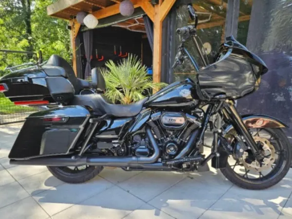 2021 Harley-Davidson Road Glide - €26,950 · Bidding (1/1)