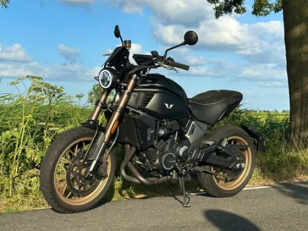 2023 Cfmoto 700 CL-X Heritage - € 5.500 (1/1)