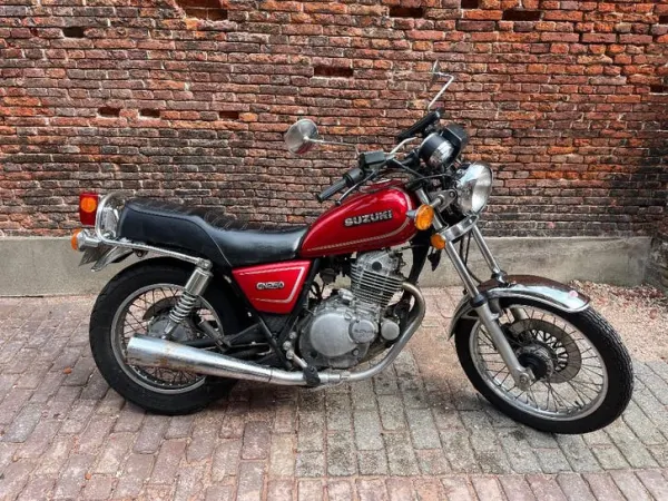 1988 Suzuki GN 250 - €799 · Bidding (1/1)