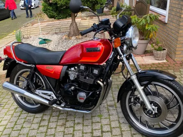 1983 Yamaha XJ 550 - Bidding (1/1)