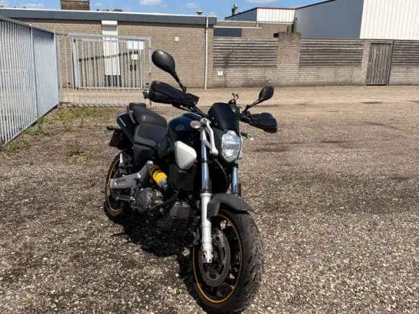 Bouwjaar onbekend Yamaha MT 03 - € 2.750 · Bieden (1/1)