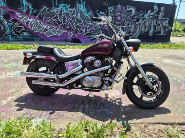 Year unknown Honda VT 1100 - €2,950 · Bidding (1/1)