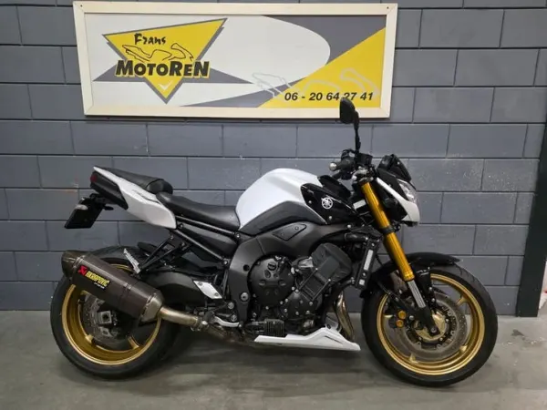 2012 Yamaha Fazer 8 ABS bj 2012 Lichte Rijdbare Schade - € 4.500 · Bieden (1/1)