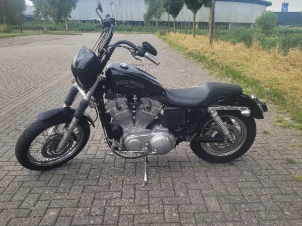 2001 Harley-Davidson Sportster XLH 883 bj. 2001 - € 4.250 · Bieden (1/1)