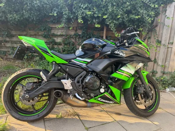2017 Kawasaki Ninja 650 - € 6.100 · Bieden (1/1)