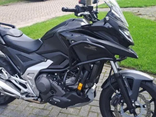 Bouwjaar onbekend Honda NC750 DCT 2023 5142 KM Zgan Eerste Eigenaar - € 8.750 (1/1)