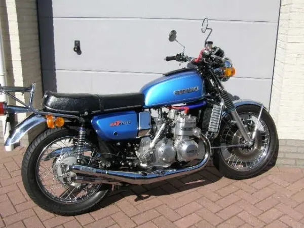 1976 Suzuki GT 750 - €9,250 · Bidding (1/1)