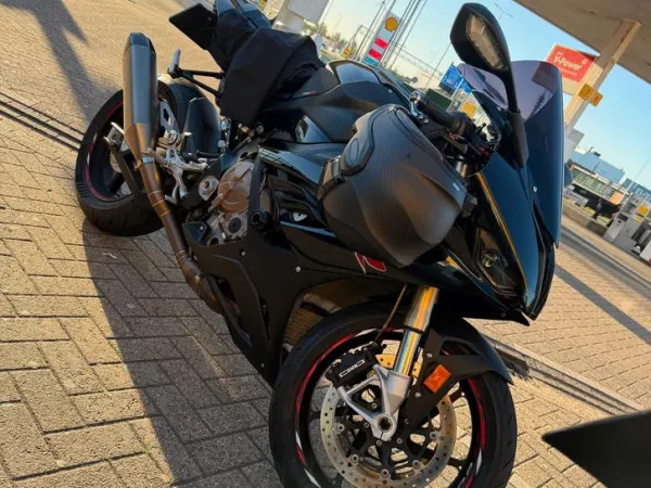 2022 BMW S 1000 RR - €20,999 · Bidding (1/1)