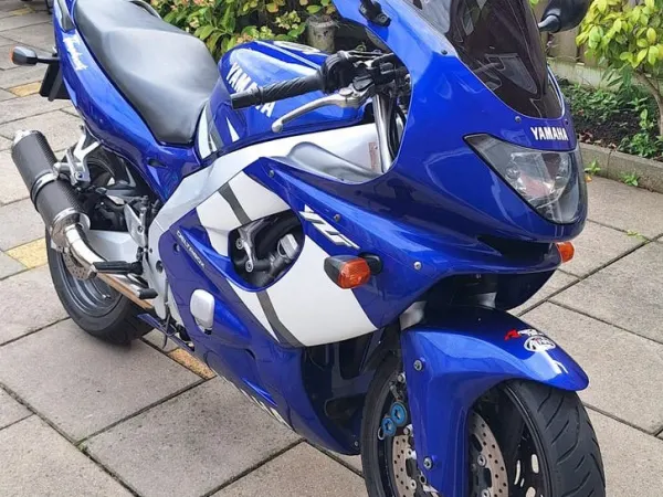 2002 Yamaha YZF 600 - €1,550 · Bidding (1/1)