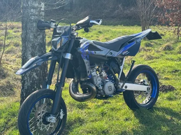 Bouwjaar onbekend Husqvarna WR 300 2T 2010 Supermotard - € 6.000 · Bieden (1/1)