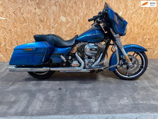 2013 Harley-Davidson Street Glide - € 18.490 (1/1)