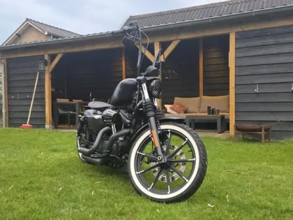 Year unknown Harley-Davidson Sportster Iron 883 - €8,950 · Bidding (1/1)