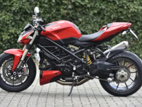 2009 Ducati Streetfighter 1098 - €8,950 · Bidding (1/1)
