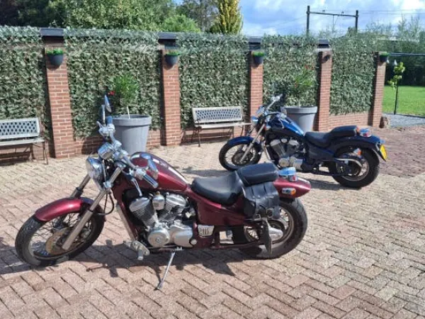 1989 Honda Shadow 600 - €1,000 · Bidding (1/1)
