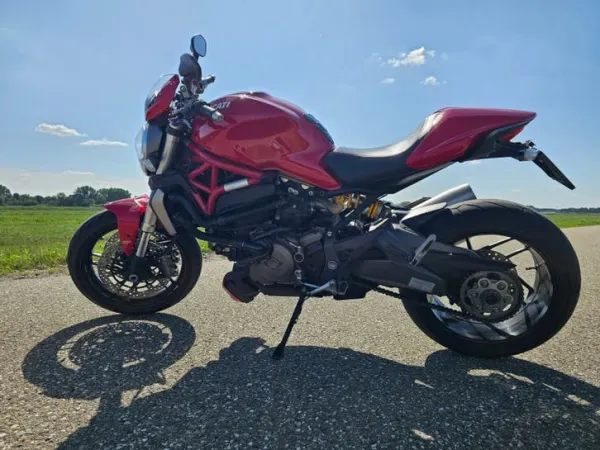 2014 Ducati Monster 1200 met Lage kilometerstand! - €7,950 · Bidding (1/1)