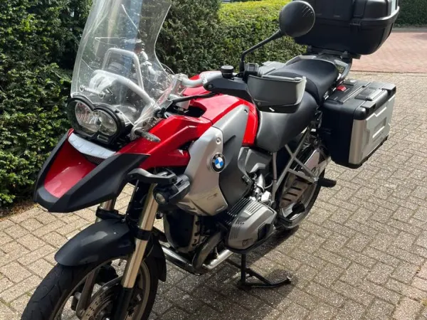 2011 BMW R 1200 GS - €8,250 · Bidding (1/1)