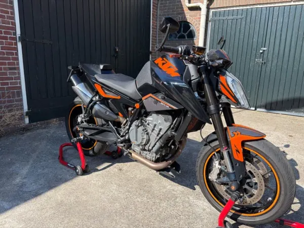 2019 KTM 790 Duke - € 4.250 · Bieden (1/1)
