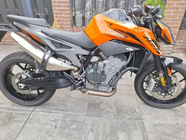 2024 KTM 790 Duke - € 8.100 · Bieden (1/1)