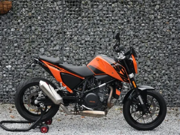 2017 KTM 690 Duke - €5,240 · Bidding (1/1)