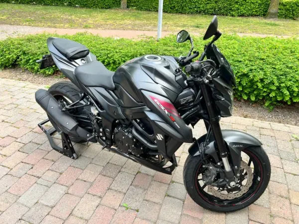 2018 Suzuki GSX-S 750 Lage km Stand - € 7.750 · Bieden (1/1)