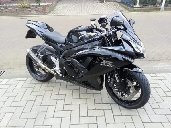 2008 Suzuki GSX-R 750 - € 6.995 · Bieden (1/1)