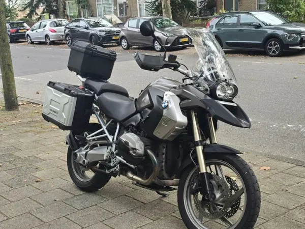 2011 BMW R 1200 GS (2011) €5.250 - €5,250 · Bidding (1/1)