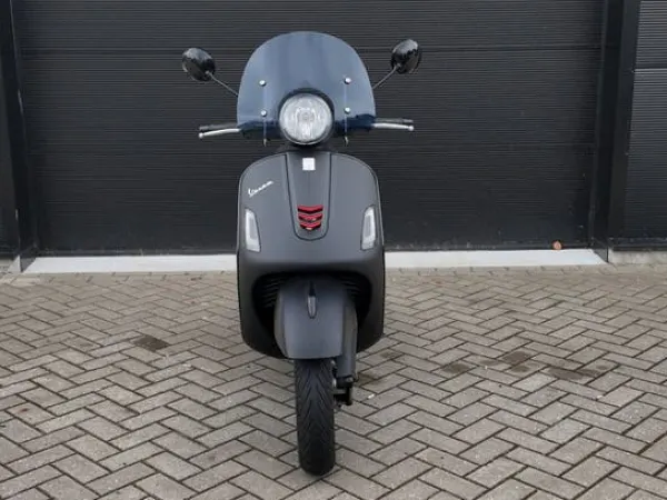 2020 Vespa Scooter GTS 300 i.e. Touring ABS - €4,750 (1/1)